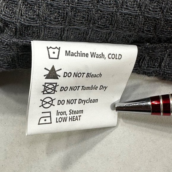 Fabulous Home 2 Pack Christmas Kitchen Towels Red Black Plaid One Plain Black - Picture 7 of 7